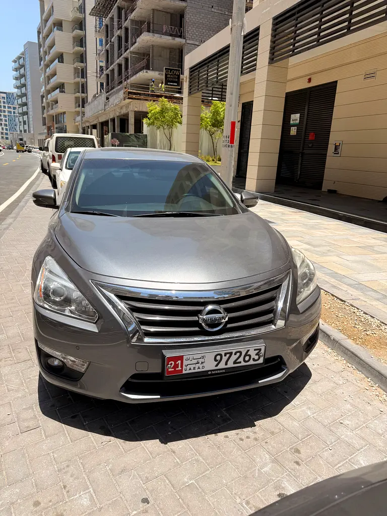 Nissan Altima 2016 — photo 1 of 10
