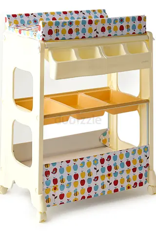 JUNIORS Baby changing station available in an excellent condition.