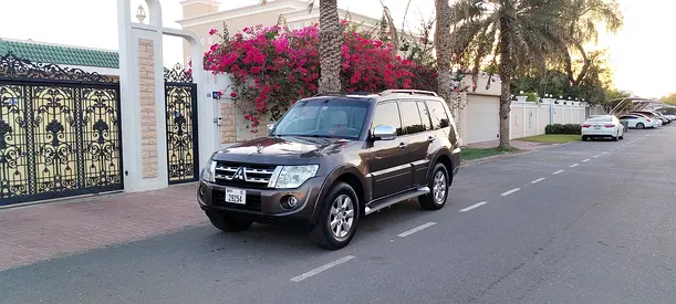 Top of the range Pajero GCC, 4X4, 7-seater, in great condition. Well Maintained and Used by Expat.