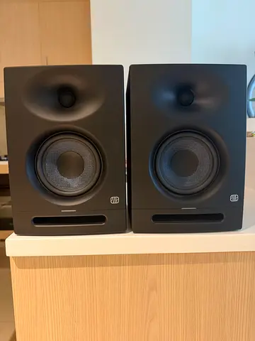 PreSonus Eris Studio 5