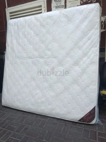 King size 180x200cm mattress.  Same day delivery available