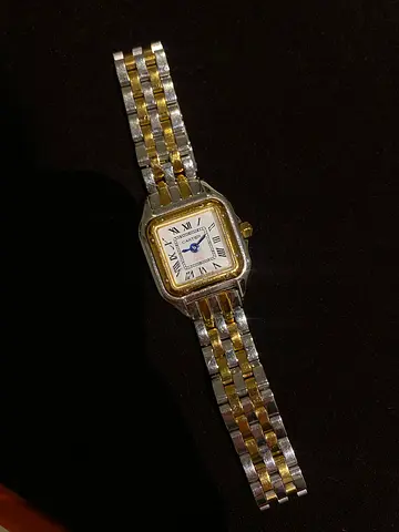 Two-tone women’s wristwatch (silver  gold) - good condition