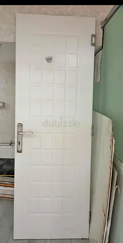 White interior door with handle - good condition