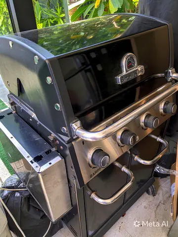 Broil King 3-Burner Gas Grill in Good Condition