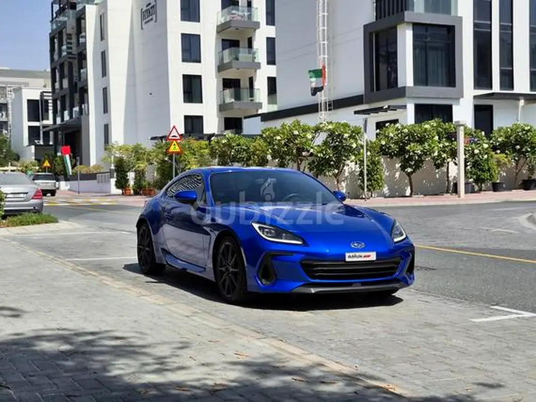 Subaru BRZ 2023 — photo 1 of 15