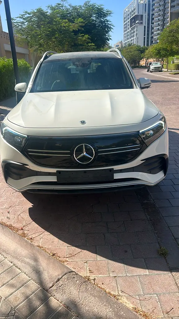 Mercedes-Benz EQB 2024 — photo 1 of 5