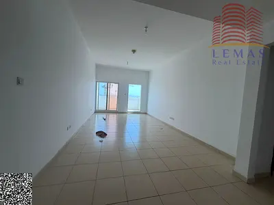 1BHK AVAILABLE FOR RENT YEARLY 33k 4 PAYMENT fully Open View