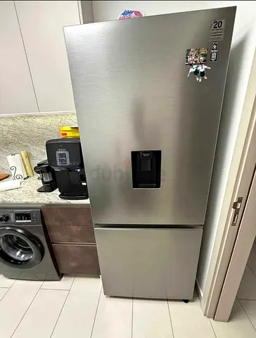 Samsung Bottom Freezer Refrigerator with Water Dispenser - Stainless Steel