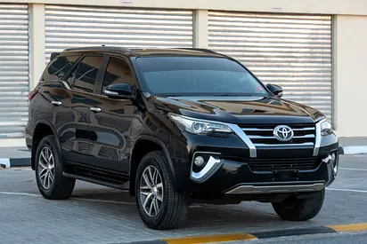 2017 Toyota FORTUNER 照片 2