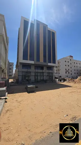 لبنايه للبيع بالكامل جديدة بالعاليا عجمان  على الشارع الرئيسى  مباشرا