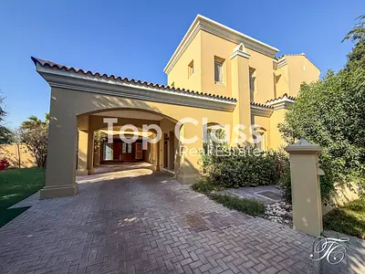 Lake View | Stunning 6-Bedroom Villa for Sale