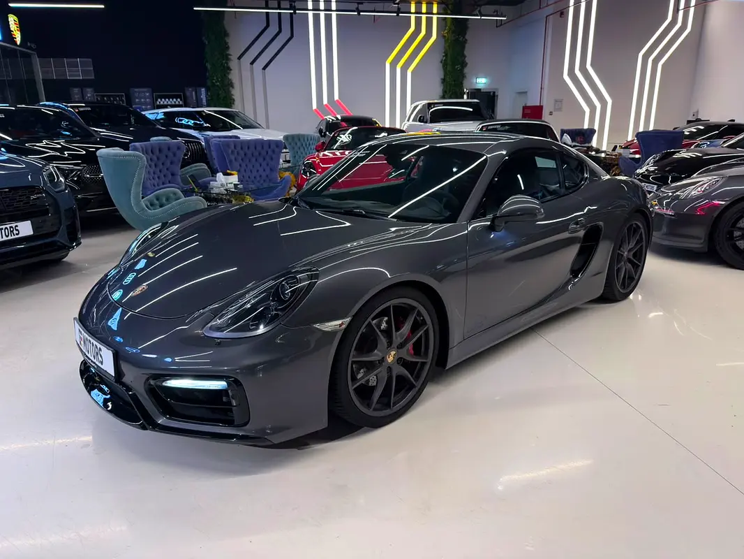Porsche Cayman 2015 — photo 1 of 16