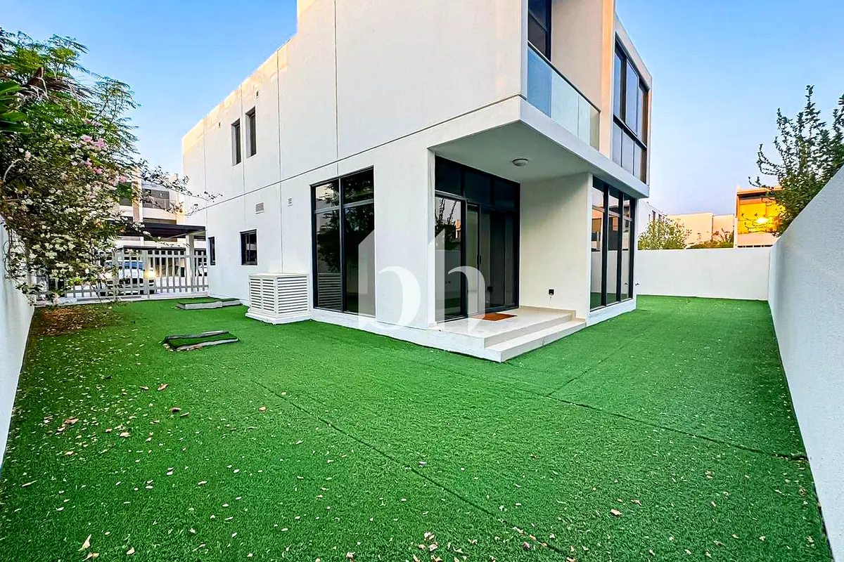Well Maintained Corner Villa | Rented | Large Plot