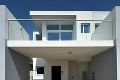 Elegant corner Villa in Vardon | Prime Location
