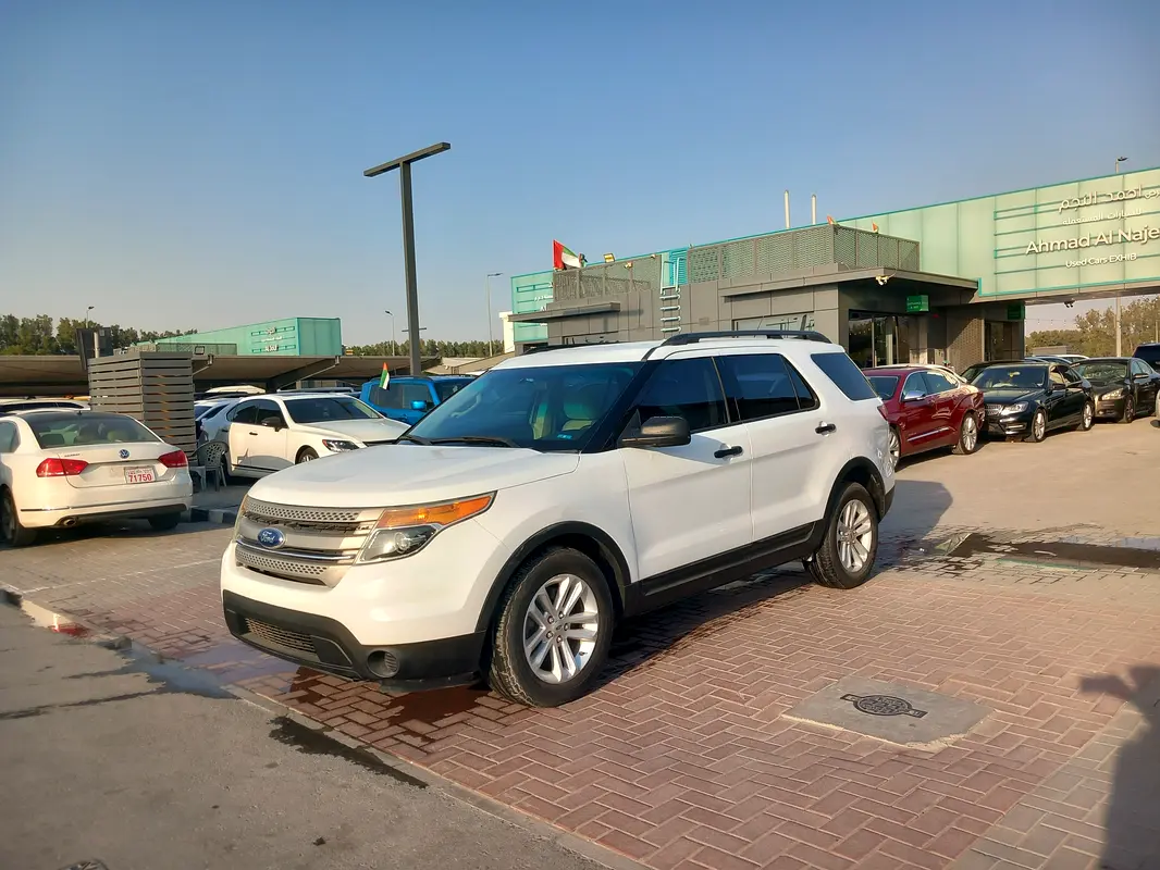 Ford Explorer 2013 — photo 1 of 14
