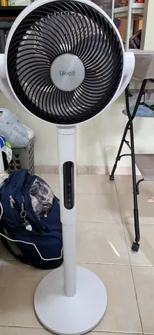 Tower standing bladeless fan — white, good working condition