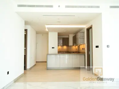 Brand new 4 BHK with maid room| Huge layout| Vacant