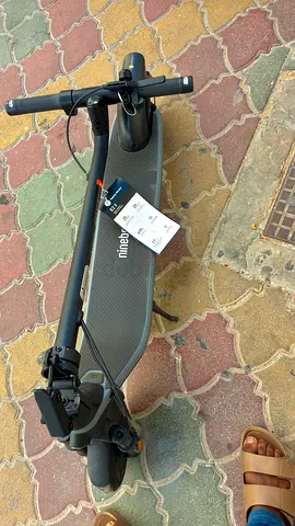 Segway Ninebot Foldable Electric Scooter with tracker 24/7 tracking device