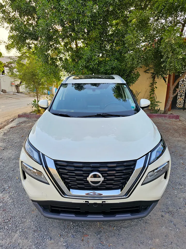 Nissan Rogue 2022 — photo 1 of 19