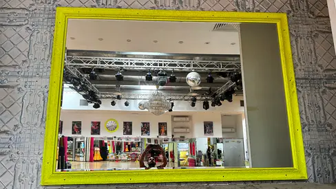 Big size wall mirror