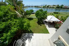 Fully Upgraded | Lake View | Furnished