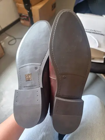 Mens Brown Leather Dress Shoes - Excellent Condition (Size unknown)