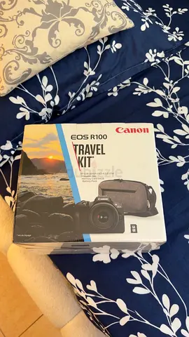 Canon EOS R100 Travel Kit (Boxed) - Mirrorless Camera Bundle