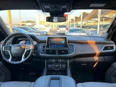 2023 Chevrolet SUBURBAN 照片 13
