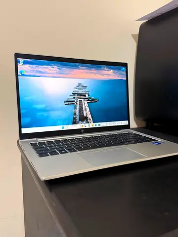 URGENT!! Hp Elitebook  11th Generation 512 Gb ssd 16 gb ram