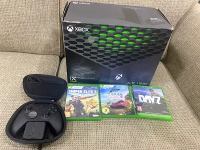 Xbox Series X bundle with controller case + 3 games (Forza, Sniper Elite 5, DayZ)