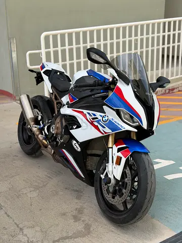 BMW S1000RR 2022 MPACKAGE GCC