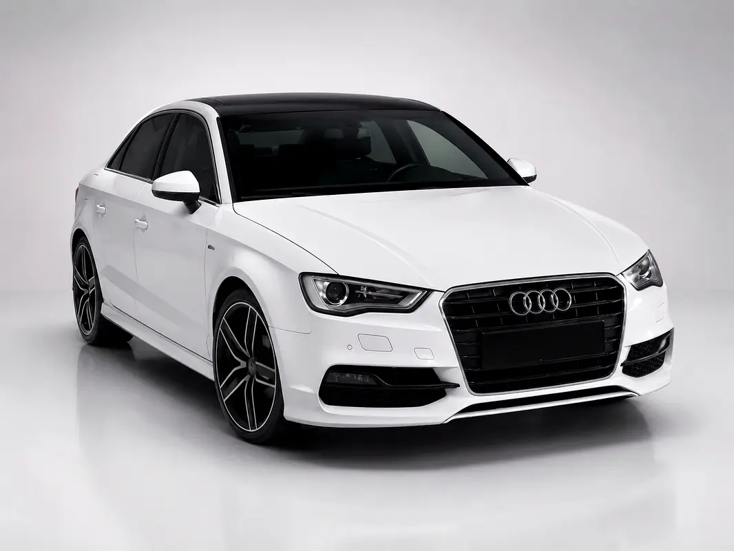 Audi A3 2015 — photo 1 of 13