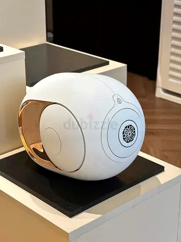 Speaker Devialet phantom 108db gold Same new very good condition with remote and bag Devialet