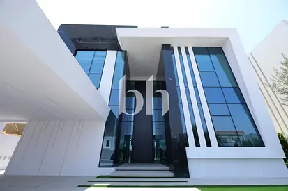 Luxury | Custom | VOT | Lake backing