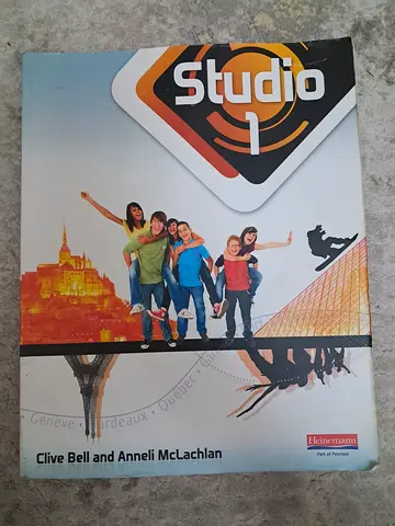 Studio coursebook (Clive Bell and Ameli McLachlan) - used English coursebook