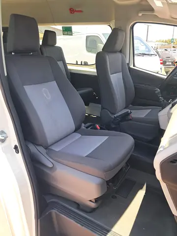 2021 Toyota HIACE 照片 3