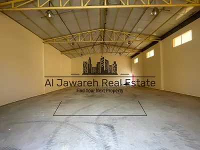 للايجار مميز مستودع 2215 قدم كهرباء 25 كيلو وات