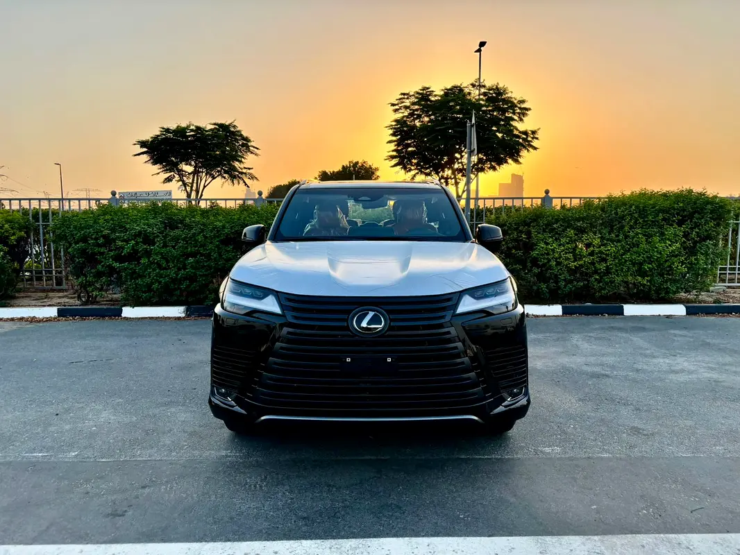 Lexus LX-Series 2026 — photo 1 of 20