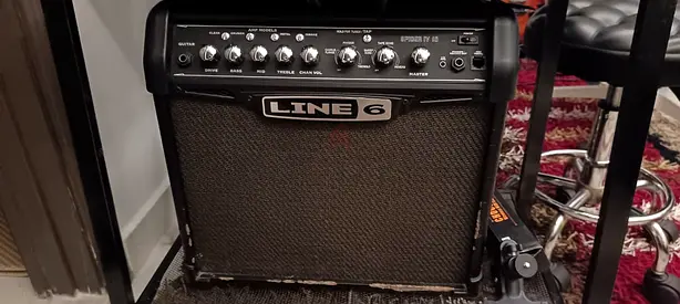 Line 6 Spider IV 15 Watts