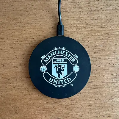 USB Wireless Phone Charger - Manchester United Official