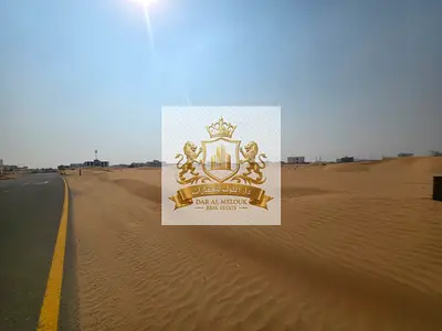 *للبيع قطعة أرض في الشارقة    بساتين الزبير ضاحية الرحمانية*   ارض تجاريه    مساحة القطعة  4850  قدم    شارع 18 متر    *تصريح* أرضي+ طابقين  تملك حر ل