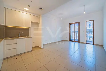 UNFURNISHED | COMMUNITY VIEW | TENANTED