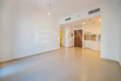 UNFURNISHED | COMMUNITY VIEW | TENANTED