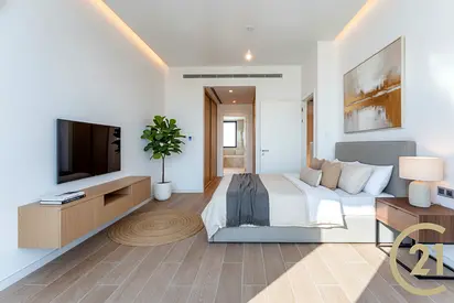 Close to Retail Hub | Community View | End Unit