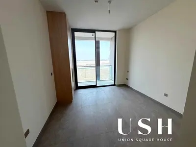 Spacious Studio | Resale | Fitted Kitchen | Prime Investment