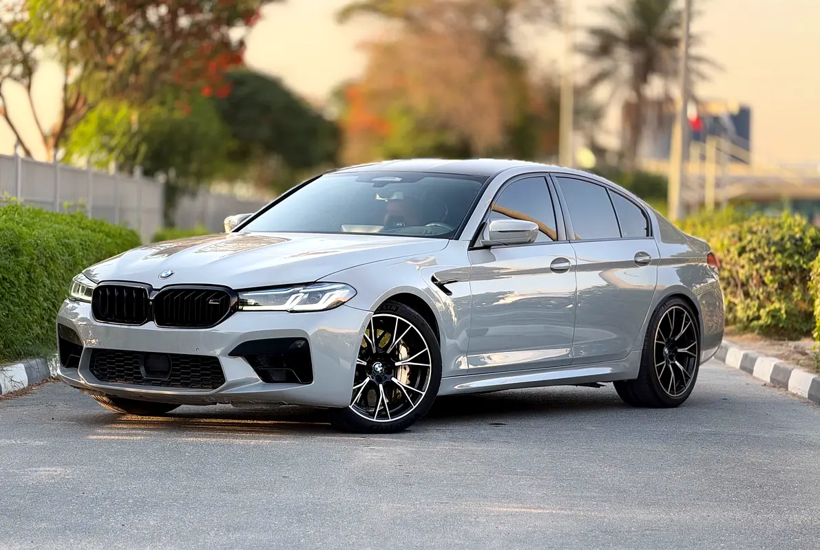 BMW M5 2021 — photo 1 of 16