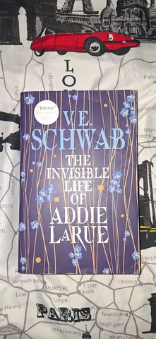 The Invisible Life of Addie LaRue - Softcover (Good Condition)