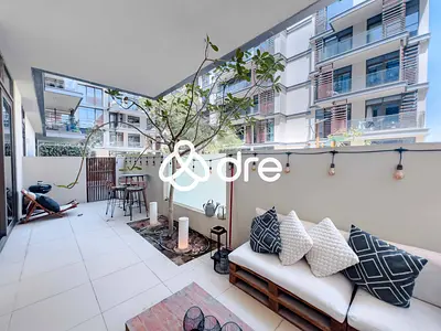 Spacious | Bright Living I Well-Maintained