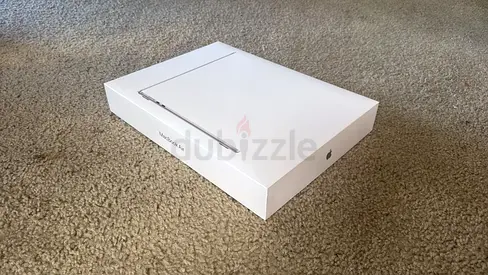 SEALED - Apple MacBook Air 15-inch M5 (2025) Notebook - UNOPENED (INTERNATIONAL VERSION)