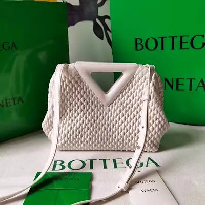 Bottega Veneta Small Point Bag In White Quilted Leather